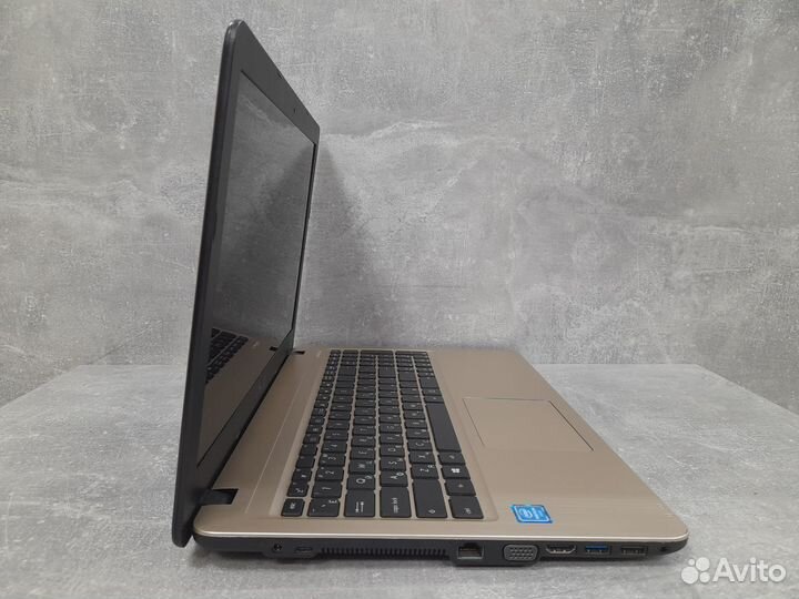 Ноутбук Asus x540s 15.6