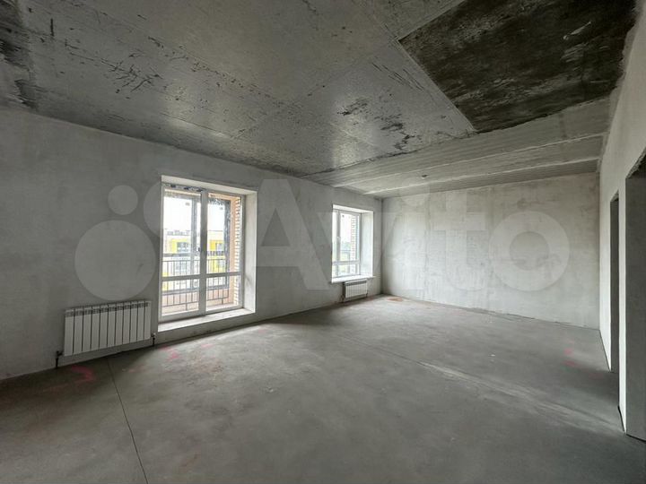 Квартира-студия, 98,3 м², 4/4 эт.