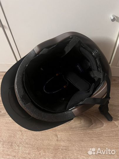 Шлем для верховой езды регулируемый