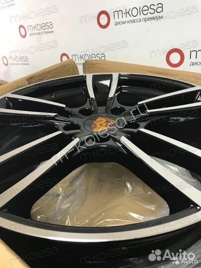 Разноширокие диски R21 Porsche Cayenne