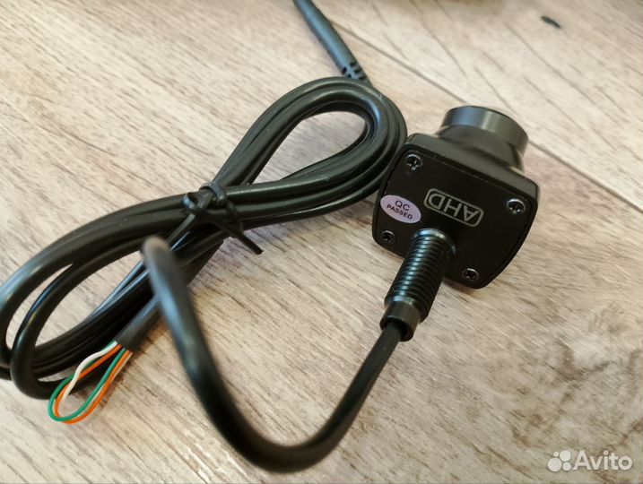 Автомобильная камера заднего вида