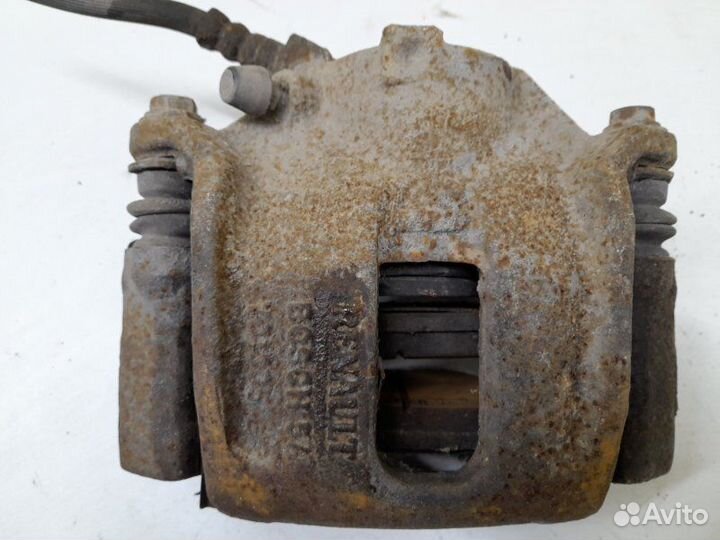 Суппорт передний правый Renault Megane 2 E0A Aa