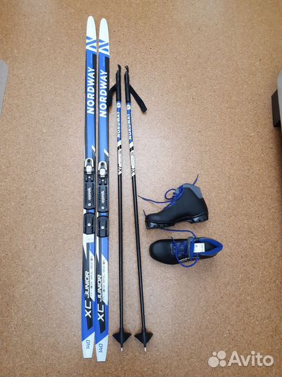 Беговые лыжи 140 с креплением NNN