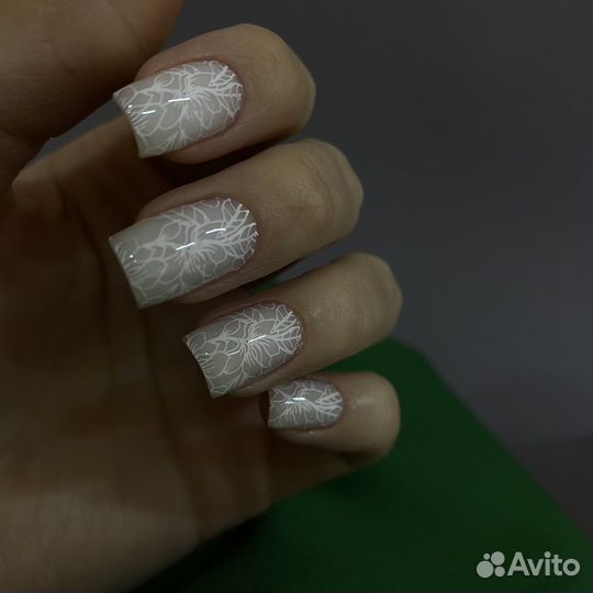 Маникюр, педикюр