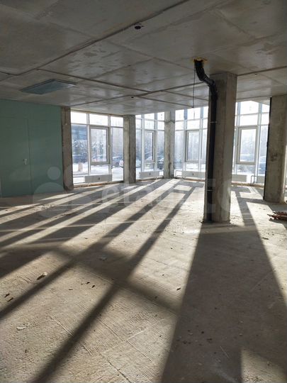 Сдам торговое помещение, 257 м²