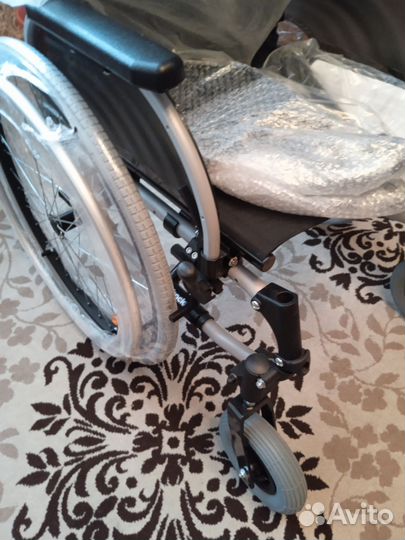 Коляска инвалидная