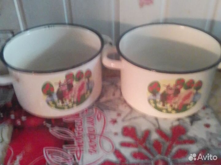 Кастрюли и друшлак эмалированные СССР
