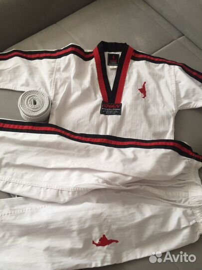 Кимоно для тхэквондо