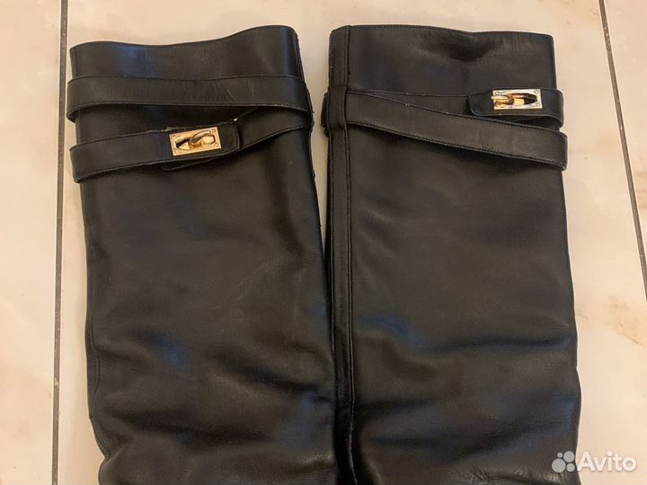 Женские сапоги Givenchi Paris