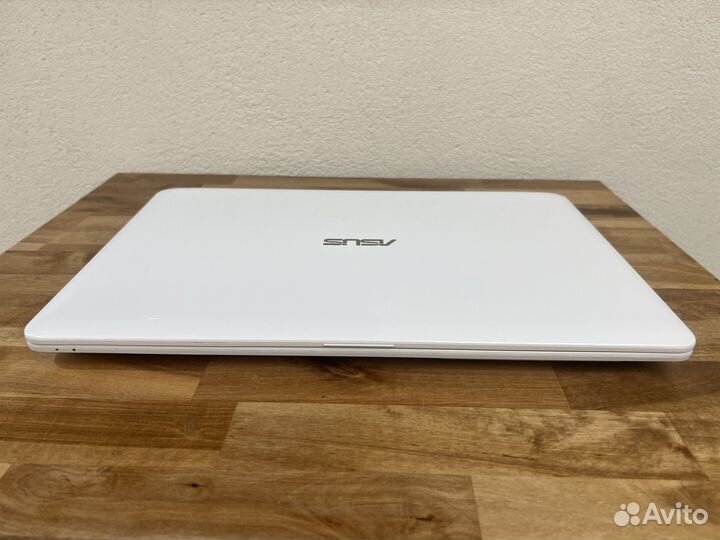 Красивый игровой Core i5-7200 8Gb 920MX SSD256 FHD