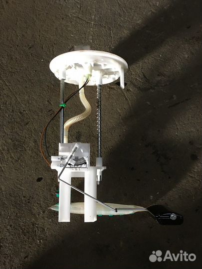 Датчик уровня топлива (Hyundai Santa Fe)