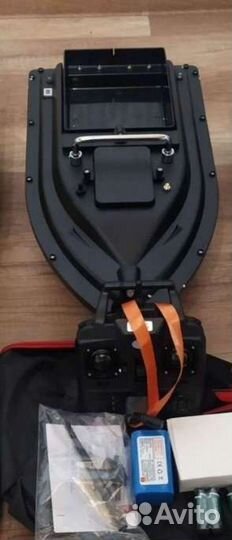 Прикормочный кораблик V020, D16B, V 801