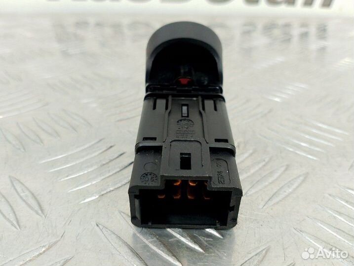 Кнопка аварийной сигнализации Renault Kangoo 1