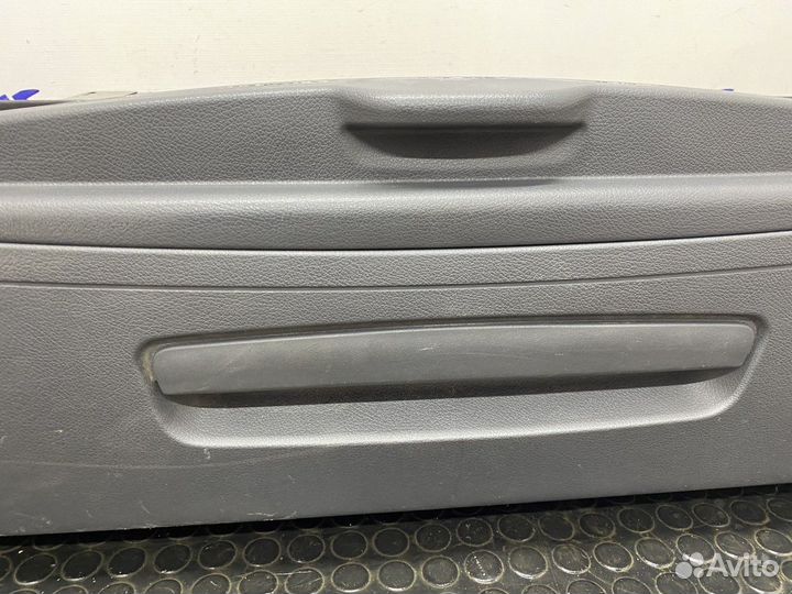 Вещевой ящик верхний Mercedes-Benz Actros