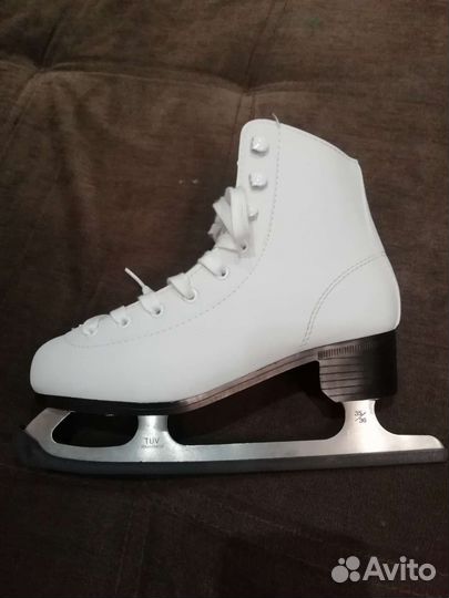 Женские фигурные коньки