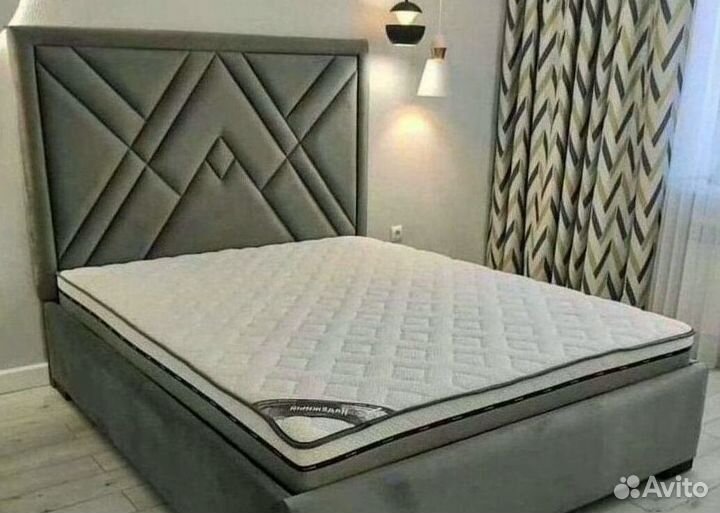 Кровать двуспальная