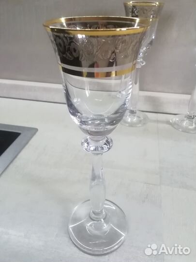 Стопки Bohemia на длинной ножке