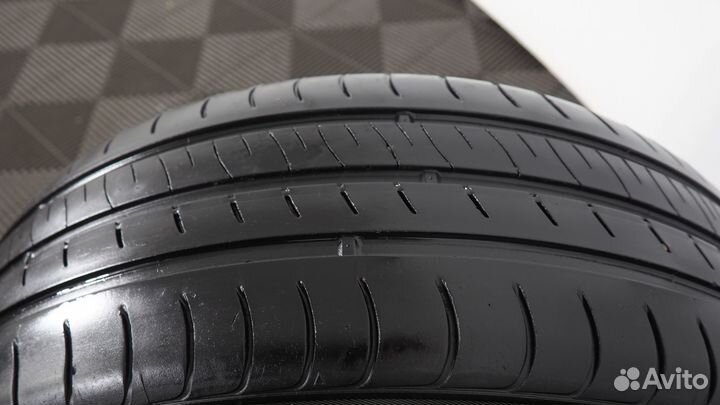 Kumho Ecowing ES01 KH27 205/55 R16