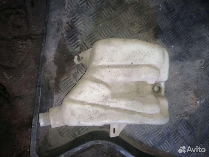 Бачок стеклоомывателя Peugeot 306