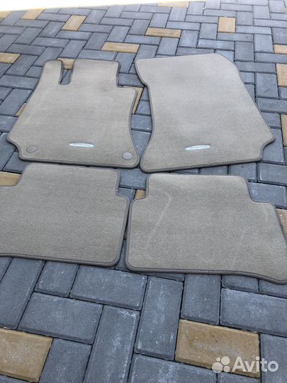 Автомобильные коврики mercedes