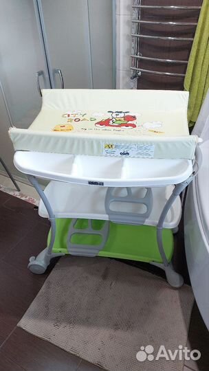 Ванночка для купания с пеленальным столиком