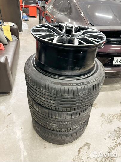 Michelin Pilot Sport 4 SUV 275/35 R21 и 315/35 R21