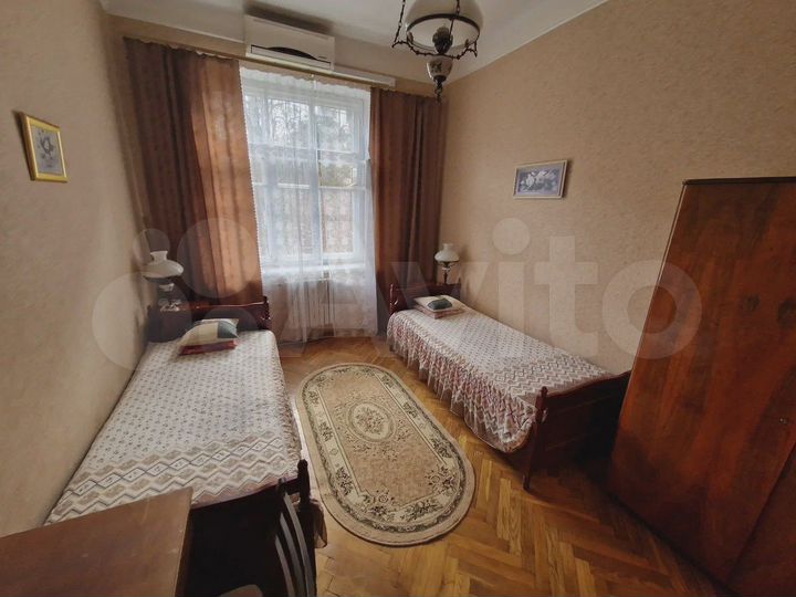 3-к. квартира, 73 м², 1/2 эт.