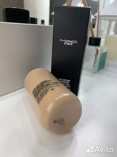 Крем тональный Dior, MAC, Fenty Beauty
