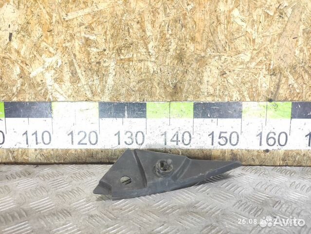 Крышка зеркала внутренняя левая Vaz Niva