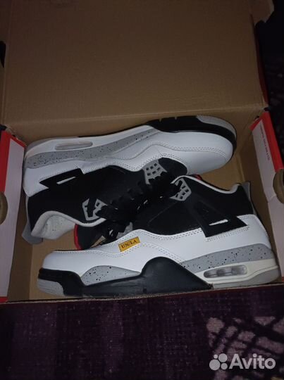 Кроссовки nike air jordan 4