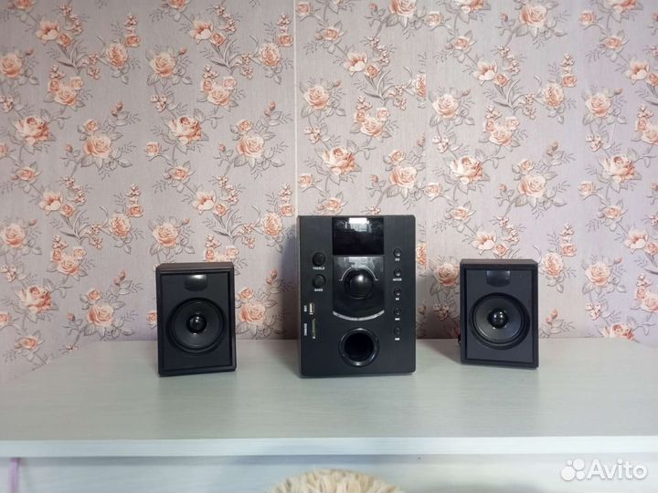 Музыкальный центр