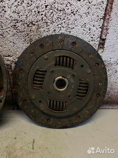 Комплект сцепления Volkswagen Golf 5 1.4