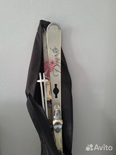 Горные лыжи Dynastar, палки, ботинки, шлем, очки