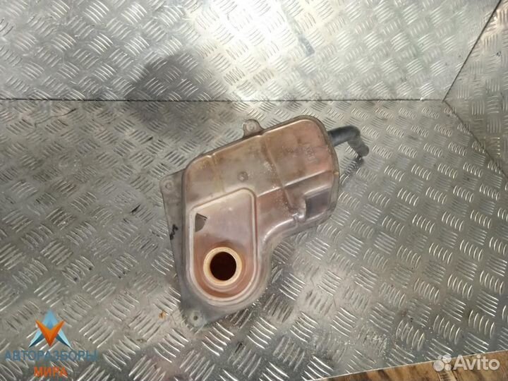 Бачок расширительный Audi A4 B5 1997 8D0121403L