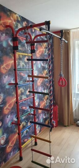 Шведская стенка с турником