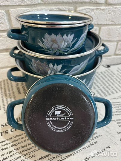 Набор эмалированных кастрюль