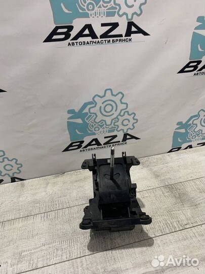 Кулиса кпп Toyota Auris