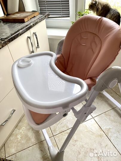 Стул для кормления Rant cream складной почти новый