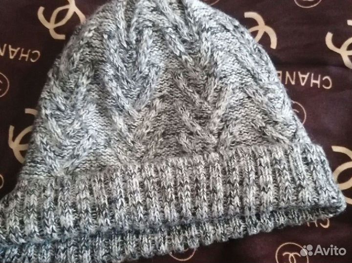 Шапка женская вязаная