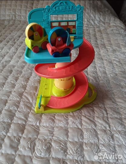 Горка с машинками