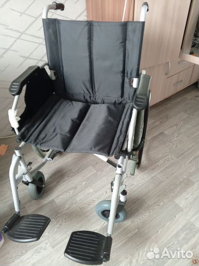 Инвалидная коляска
