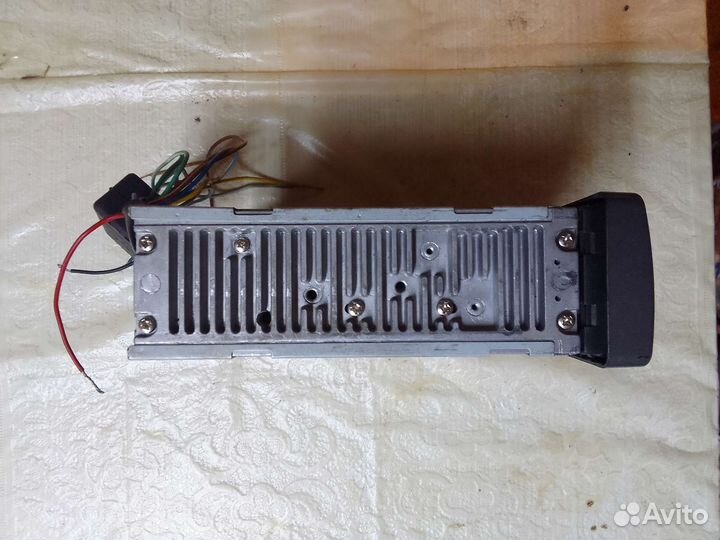 Кассетная автомагнитола