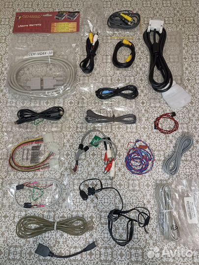 Кабели адаптеры шнуры аксессуары для компьютера