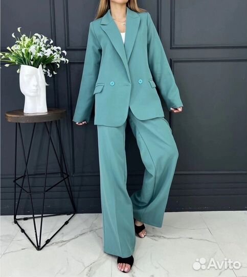 Новый Костюм брючный