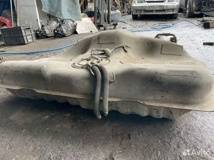 Бак топливный Nissan Cefiro