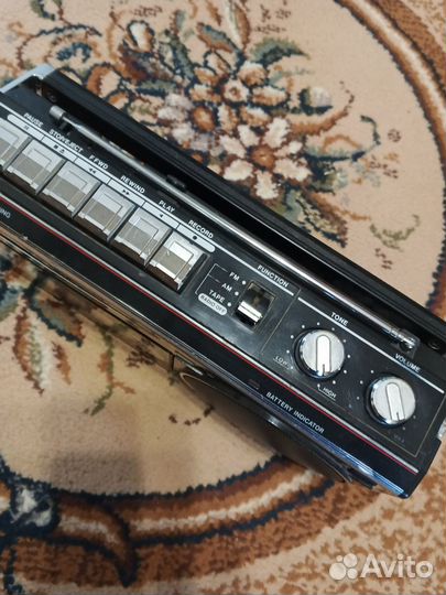 Кассетный плеер