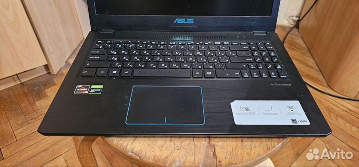 Ноутбук asus m570d