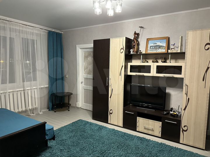 2-к. квартира, 46 м², 3/3 эт.