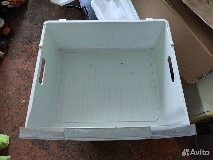 Ящики и полки для холодильника LG