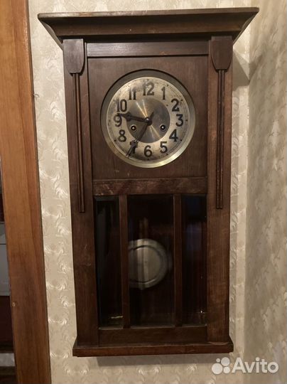 Настенные часы с боем Gustav Becker